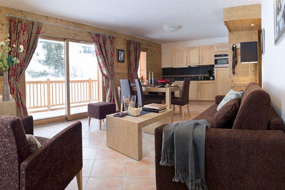 Residence Cgh Kalinda Les Boisses Eksteriør billede